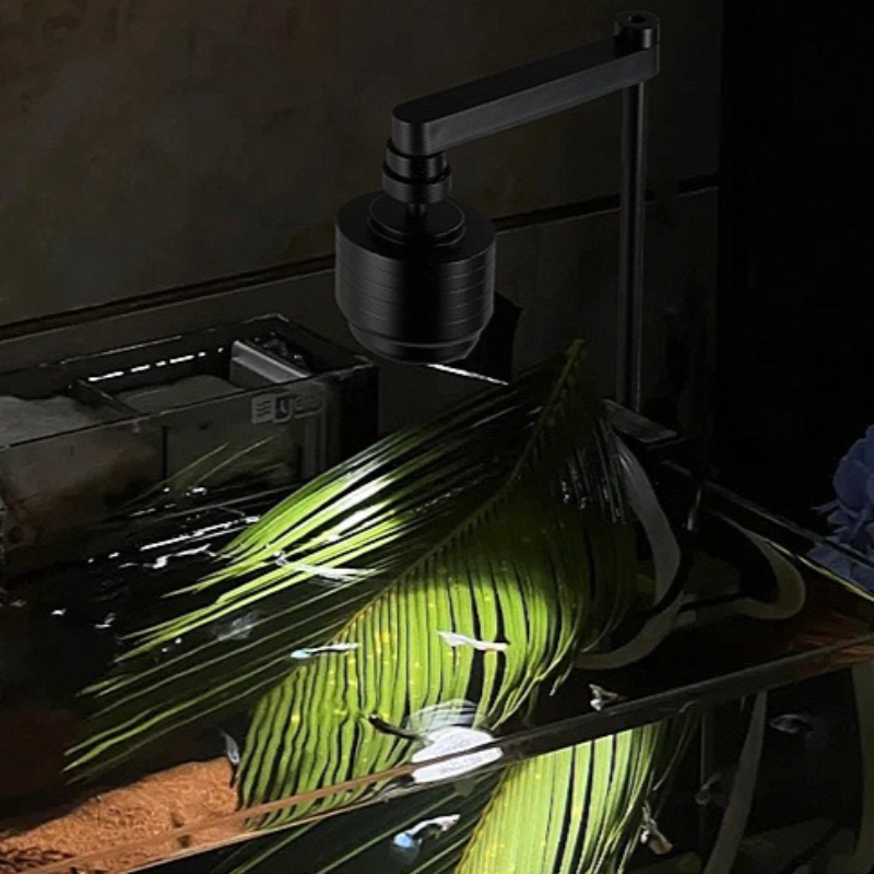 إضاءة حوض السمك LED بثلاثة ألو - مراجعة Led Planted Tank Light وسعره